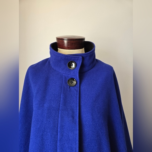 Marcona Electric Blue and Black Women's Sweater Cape With Sleeves. Size X/1X - Picture 3 of 14